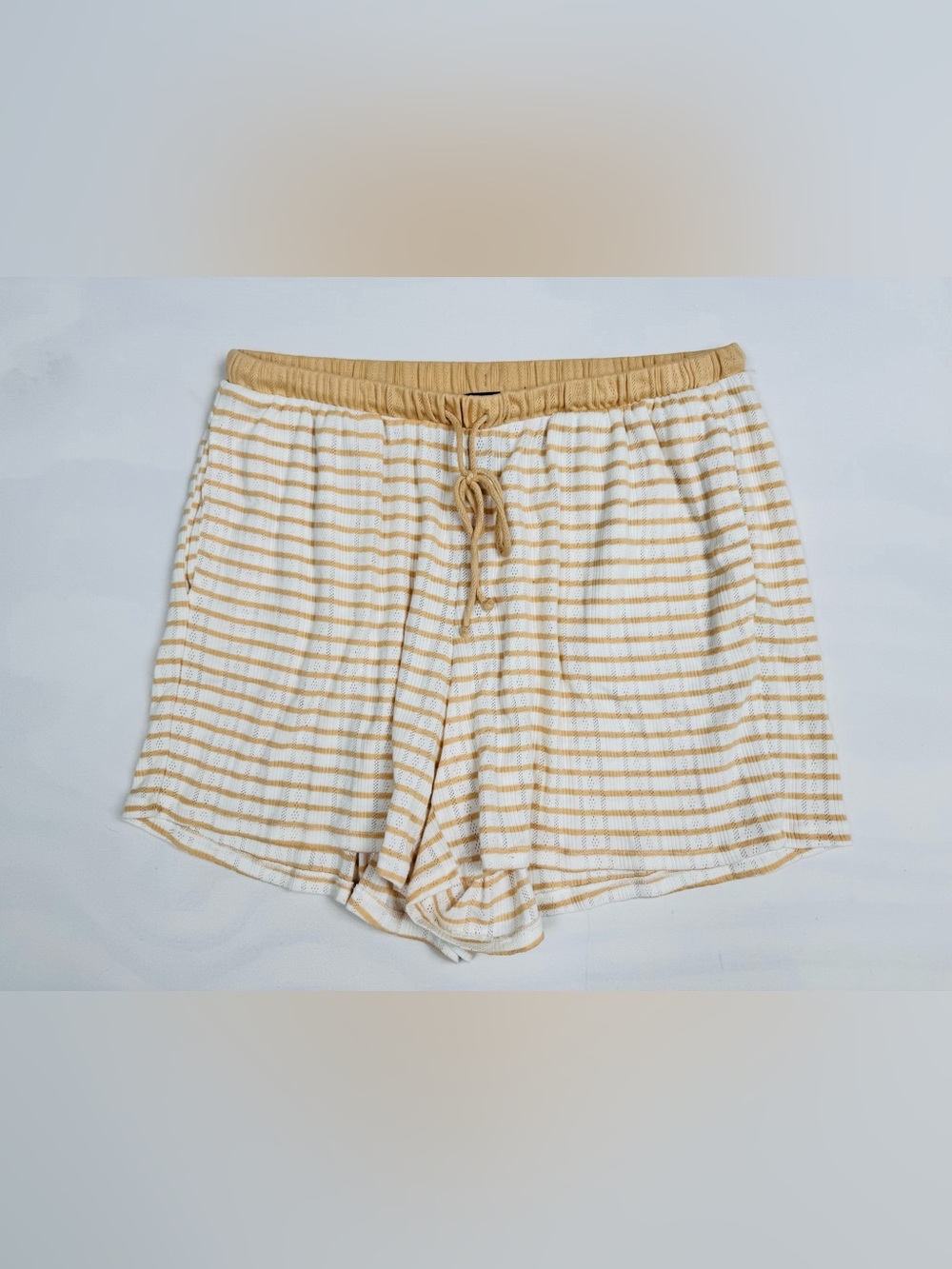 Torrid High-Rise Drawstring Knit Short Yellow Ivory Stripe Women’s L Retail $49